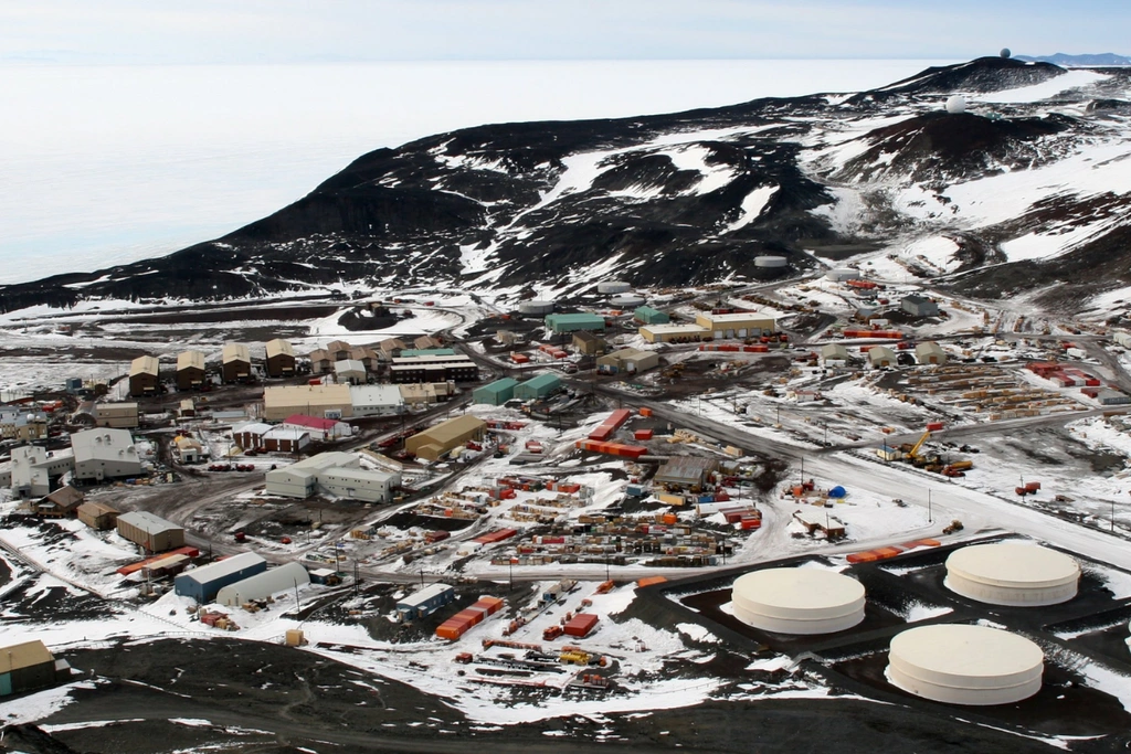 Antartica luxury travel destinations