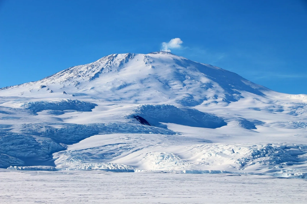 Antartica luxury travel destinations