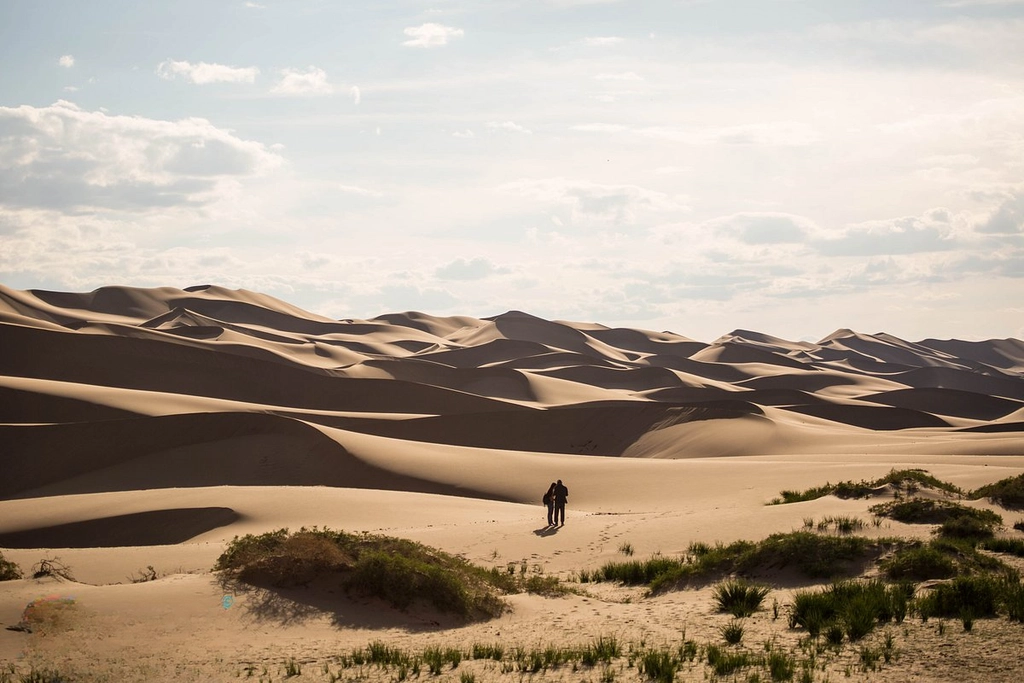 Luxury Traveling Gobi Desert