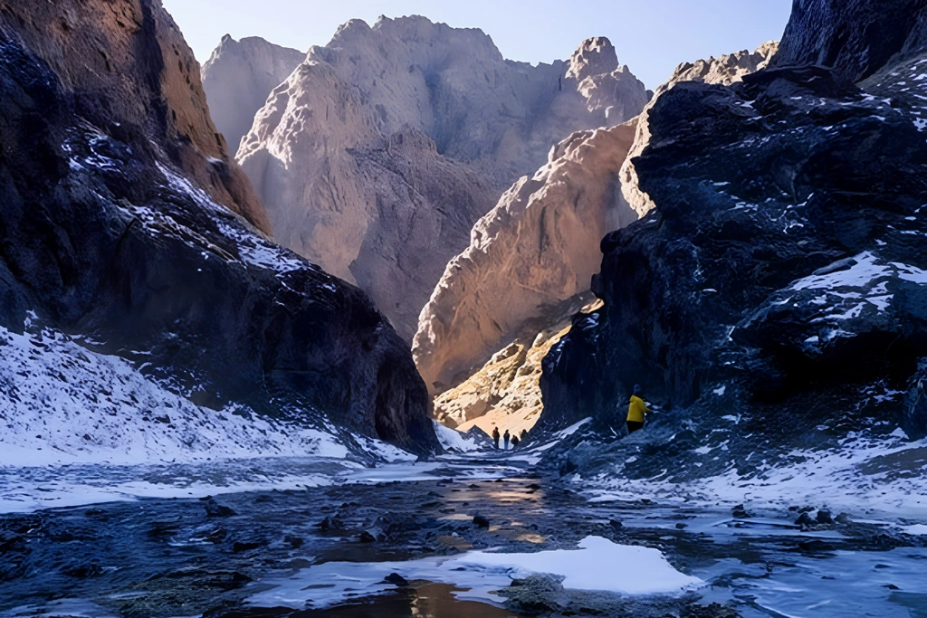 Luxury Traveling Gobi Desert
