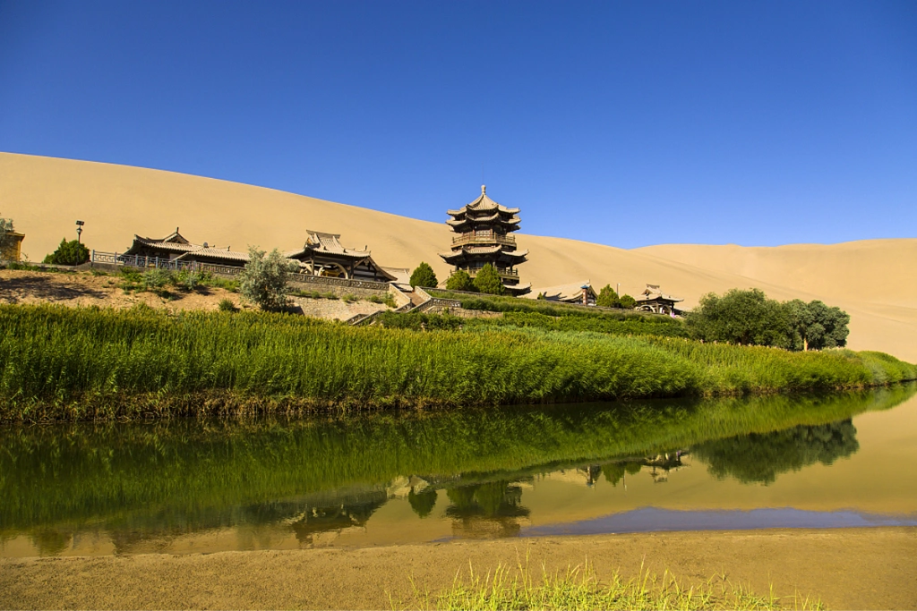 Luxury Traveling Gobi Desert