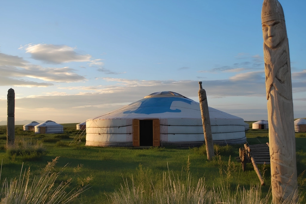 luxury stays in the Gobi Desert