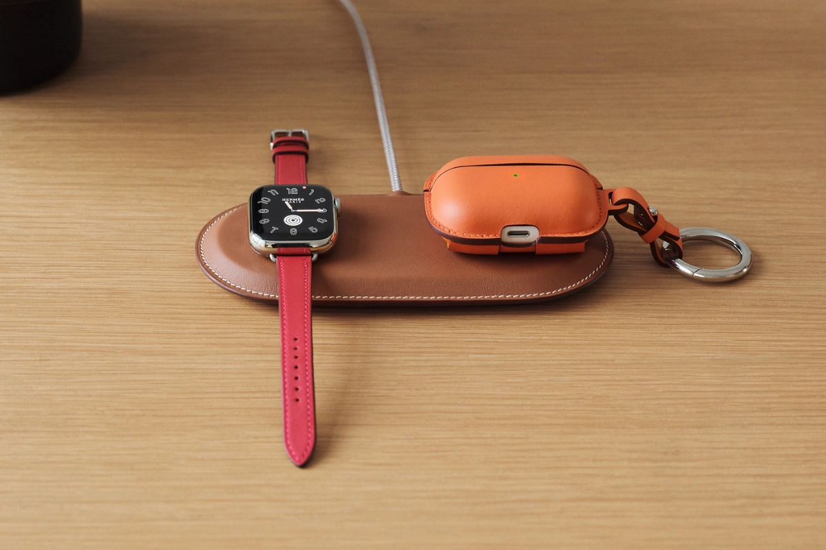 Hermes Tech collection