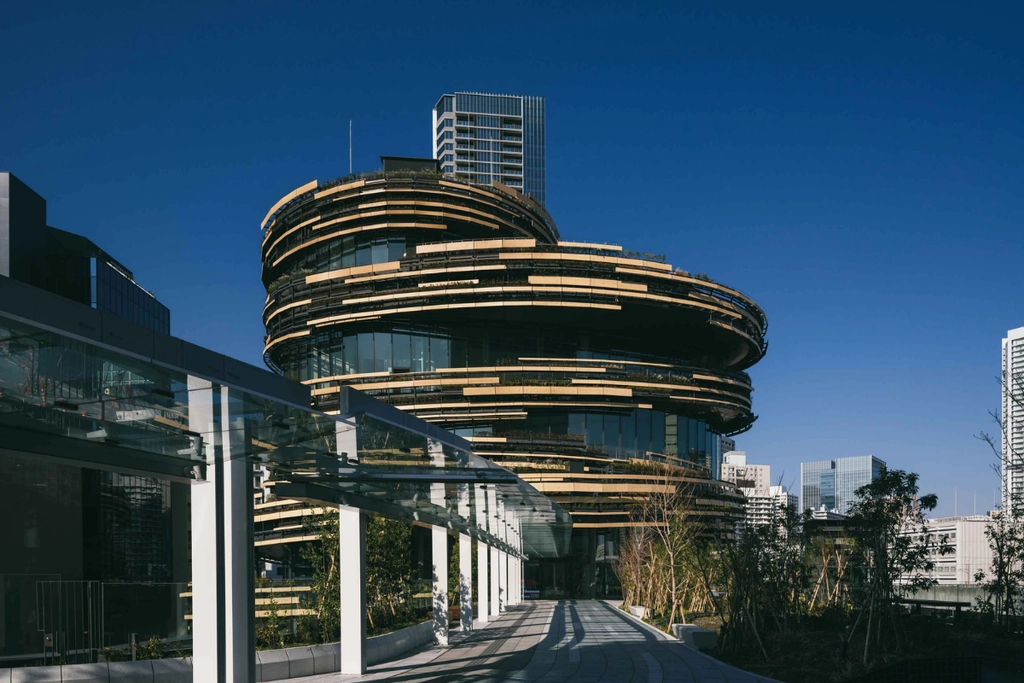 museum luxury art collecting