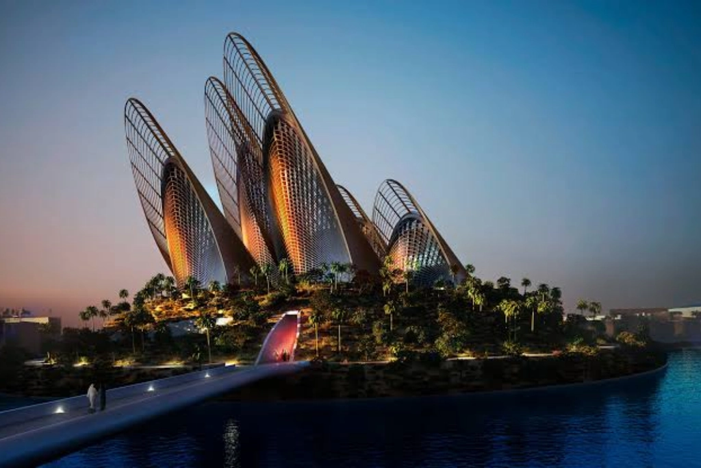 luxury art collecting museum