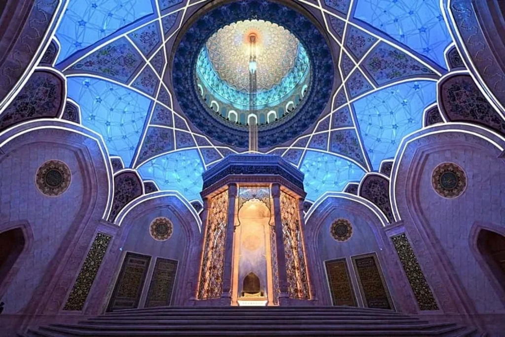 luxury art collecting museum