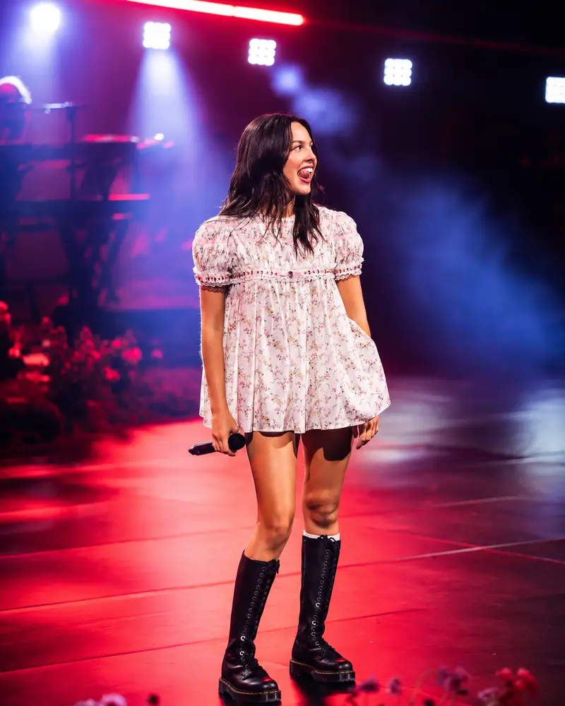 Olivia Rodrigo at the Spotify Billions Club stage Coquettecore grows up 3