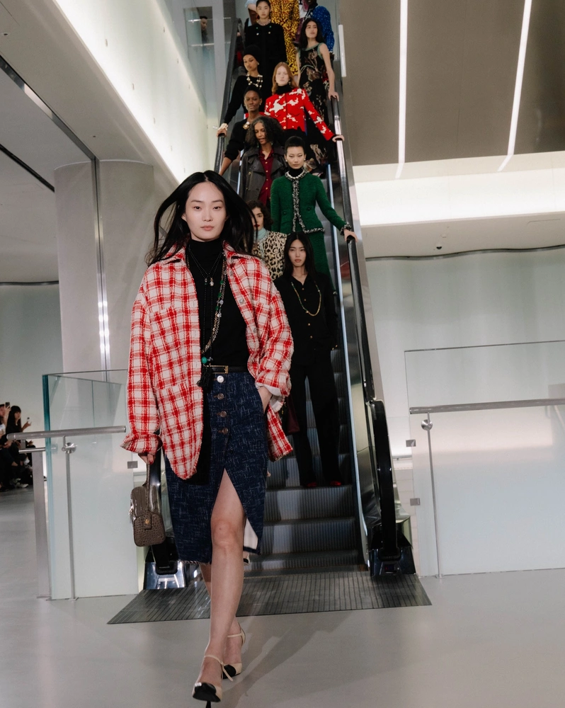 From New York to Seoul: Symphony of Paradoxes at the Chanel Métiers d'art 2025