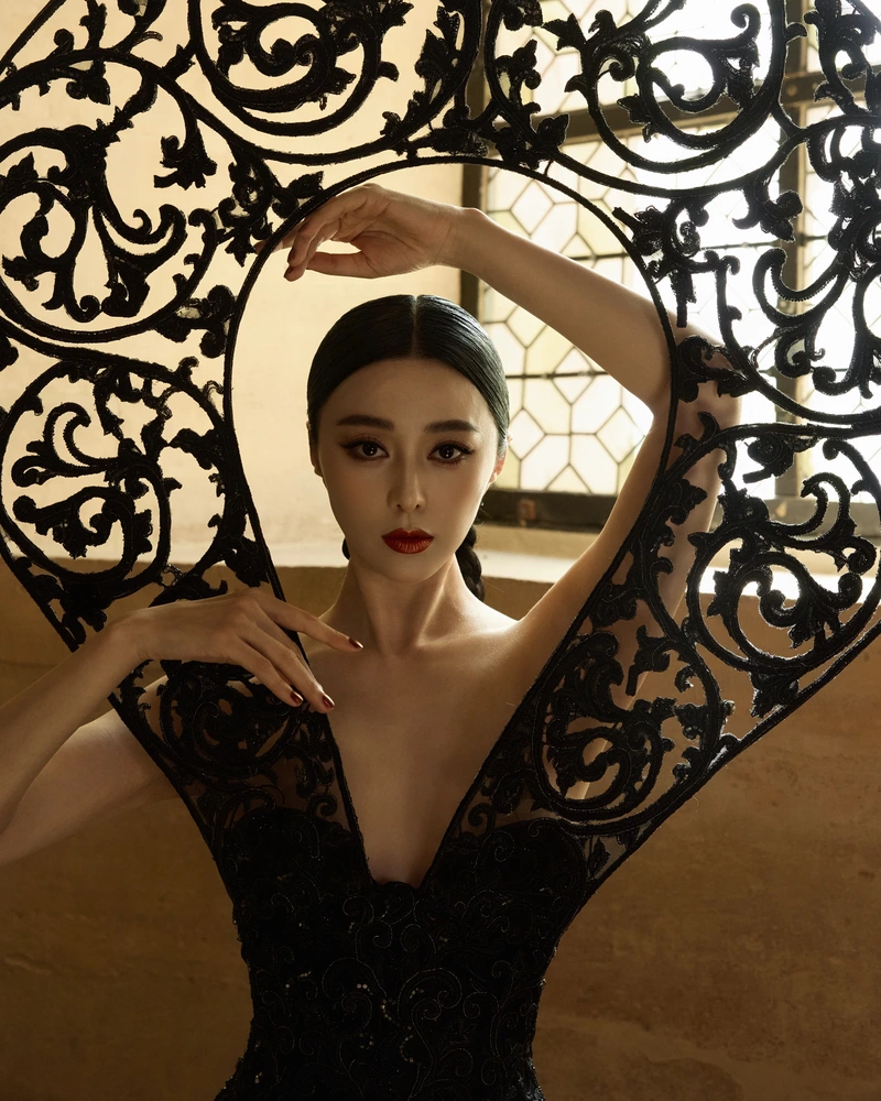 Fan Bingbing Made Couture Week Fall 2026 Look Like a Coronation Tour