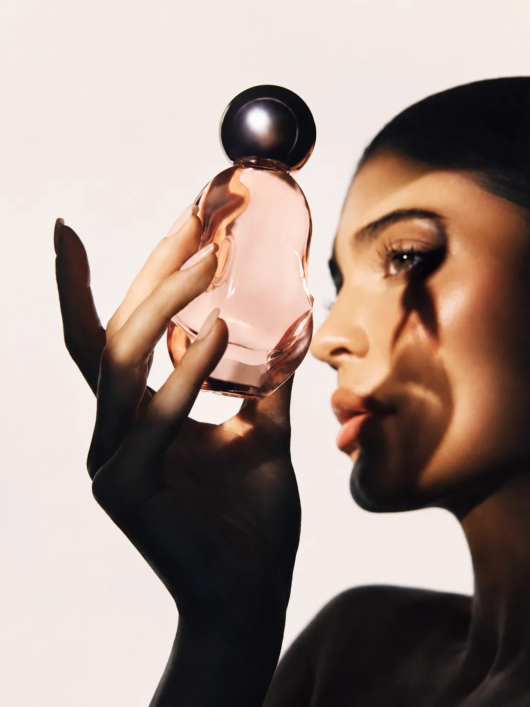 Can Your Signature Scent Change With the Season?