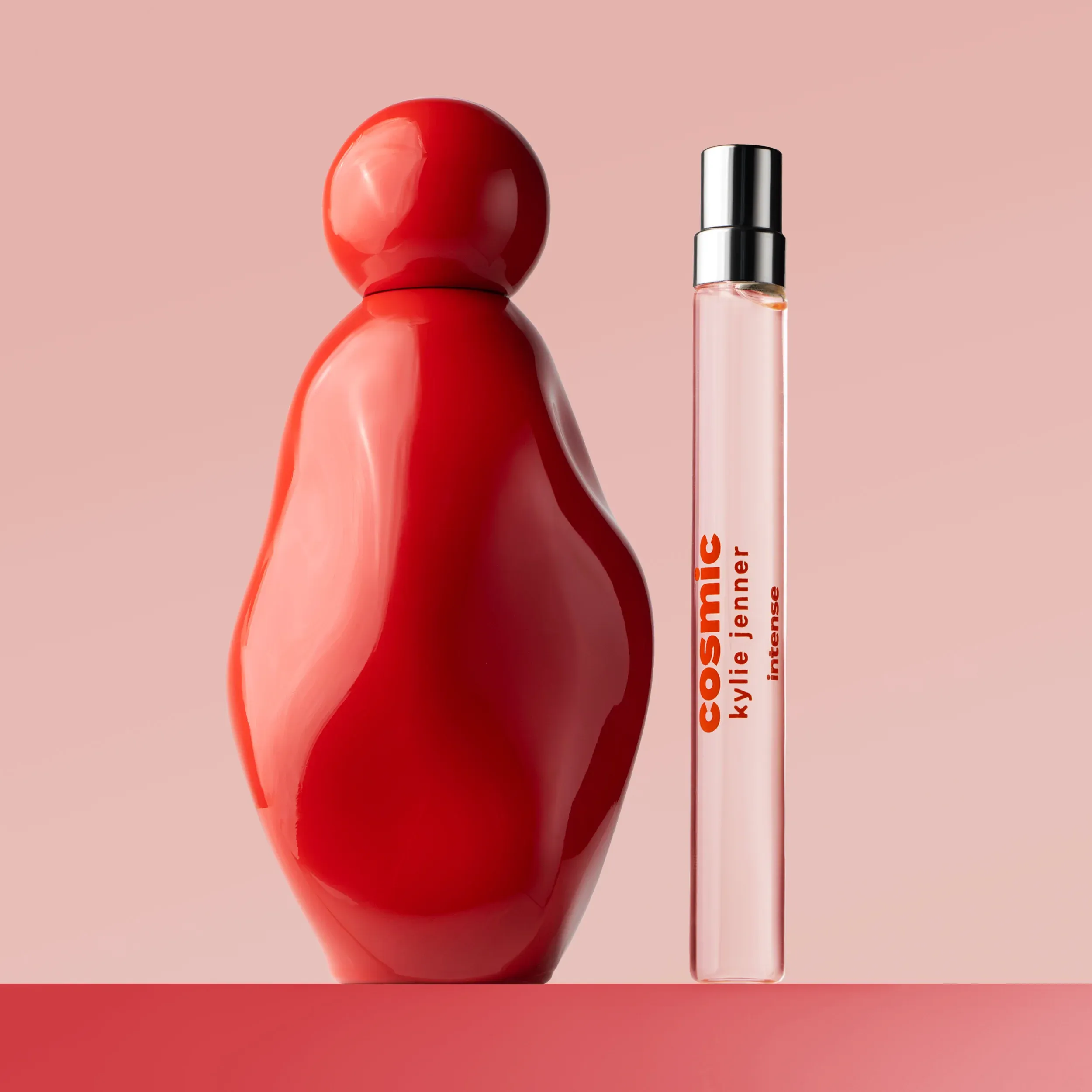 Kylie Jenner Cosmic Intense Eau de Parfum Scent Kylie Jenner Cosmic Intense Eau de Parfum