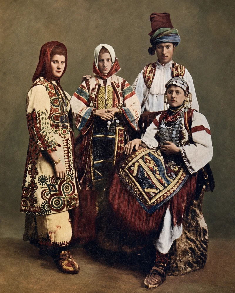 Narodna Nošnja, Dinaric style folk costume European Folklore Style: Tales Woven Into the Soul 13