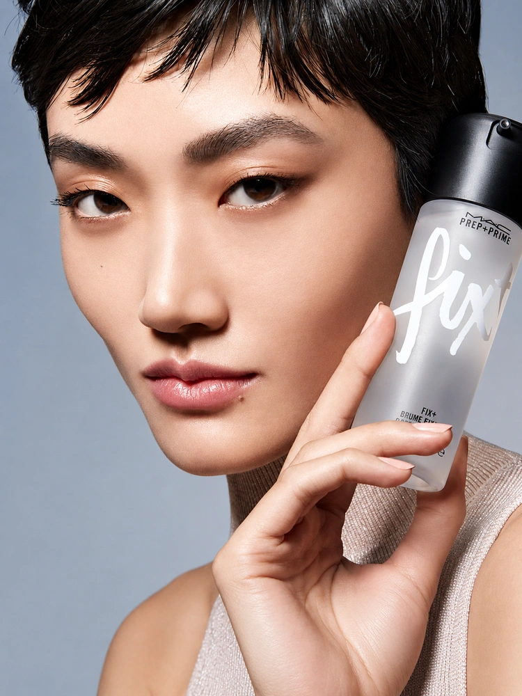 Setting Spray vs Fixing Spray: Mist It Right