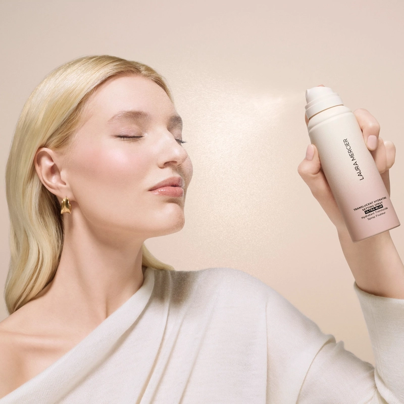 Laura Mercier Translucent Hydrating Ultra-Blur Setting Spray vs Fixing Spray: Mist It Right 1