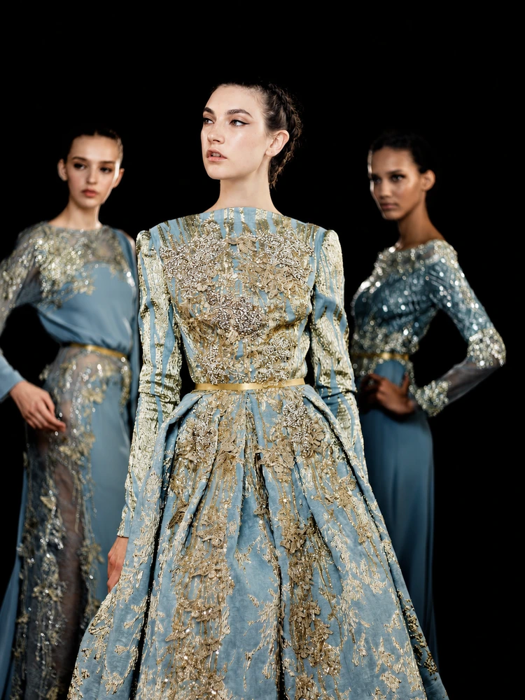 Elie Saab Fall 2012 Couture Brocade Fabric: A Regal Tapestry of Power and Tradition