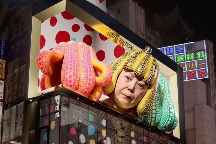 The CGI campaign for Louis Vuttion x Yayoi Kusama 2023 The CGI campaign for Louis Vuttion x Yayoi Kusama 2023