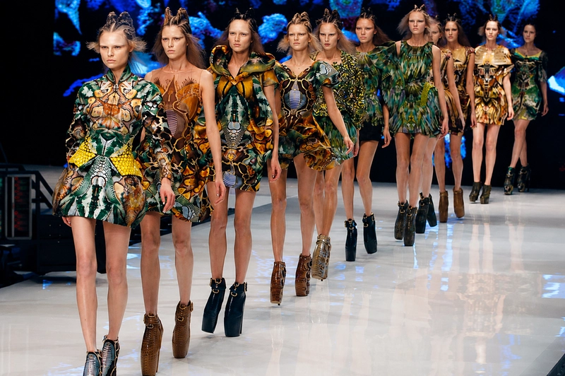 Is It Vintage, Archive or Antique Fashion? 8