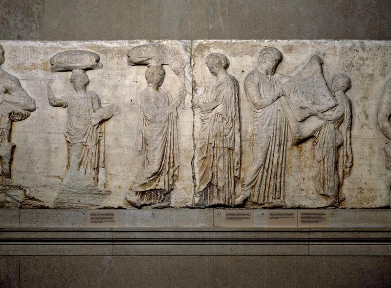 Ancient Greek Style: The Fold That Summoned Goddesses 18