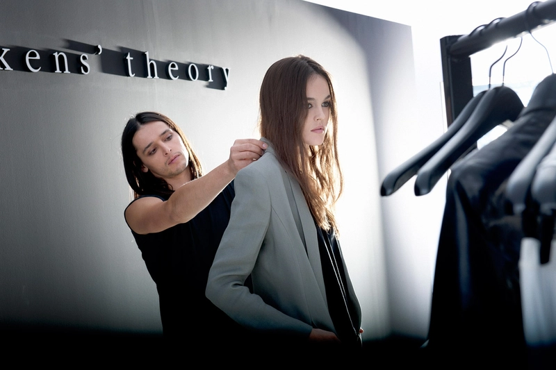 Olivier Theyskens: Every Exit Became Another Return 6 Olivier Theyskens: Every Exit Became Another Return 6