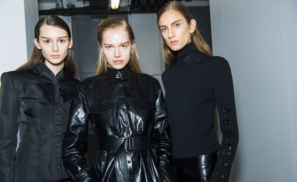 Olivier Theyskens Fall 2018 Olivier Theyskens: Every Exit Became Another Return 11