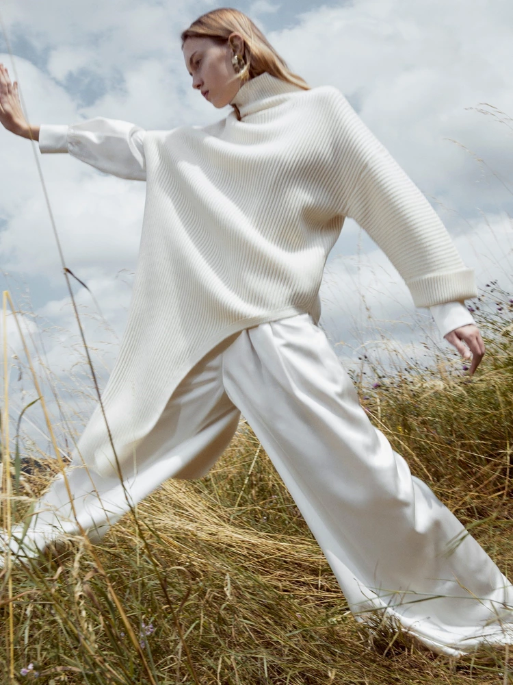 Cashmere Fabric: Luxury Begins Beneath a Goat’s Fur