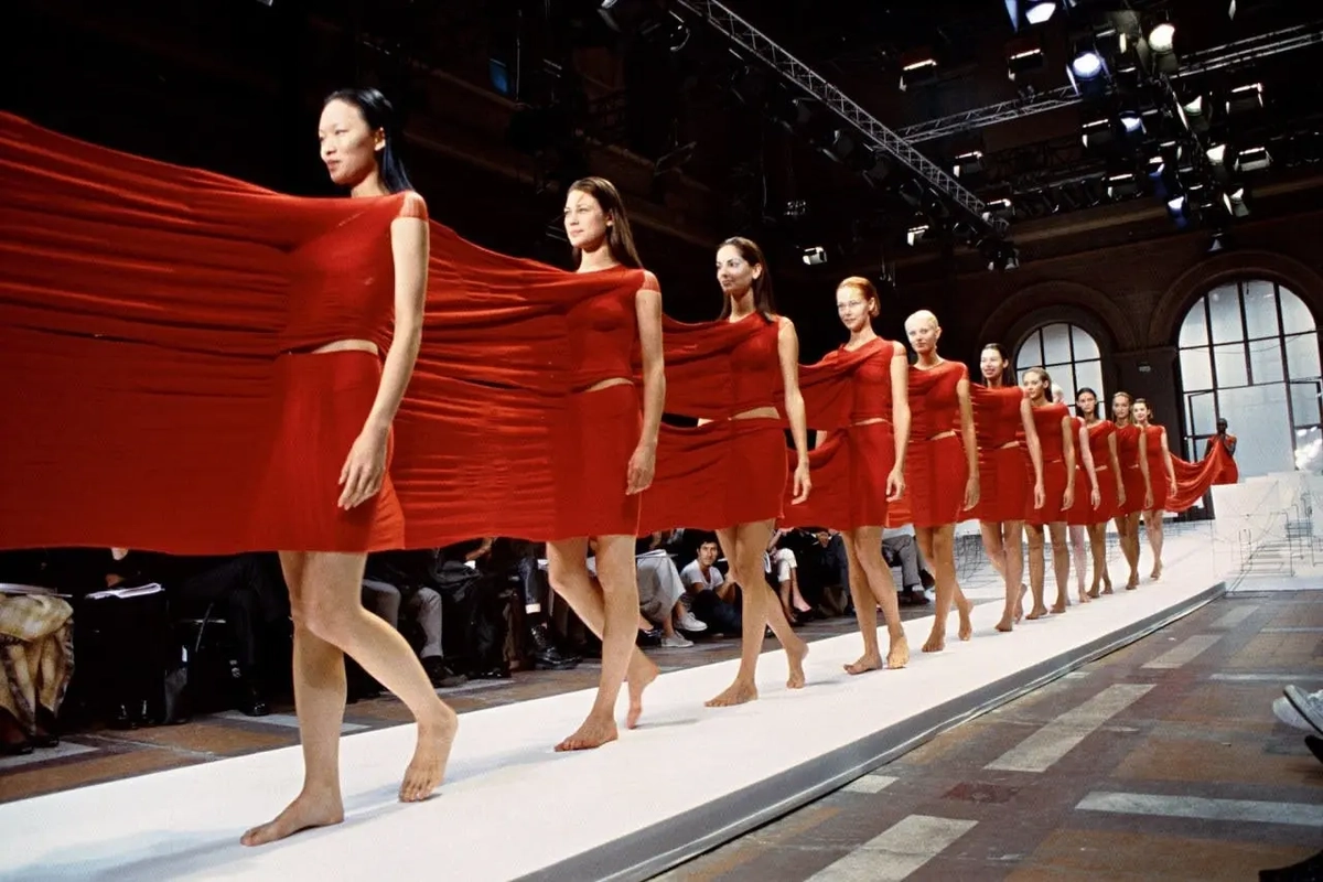 Issey Miyake Spring 1999 Issey Miyake