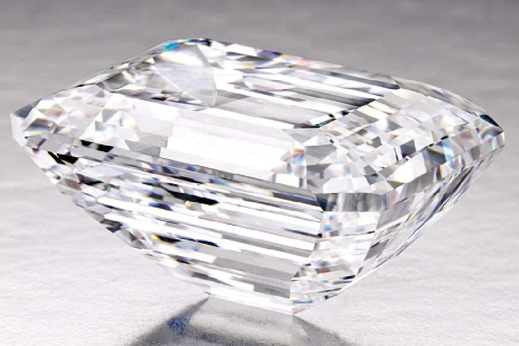 A type IIa diamond Best Investment Jewelry Pieces