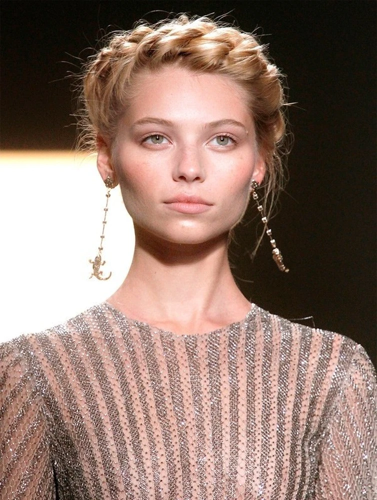 The Crown Braid Is Beauty’s Oldest New Obsession