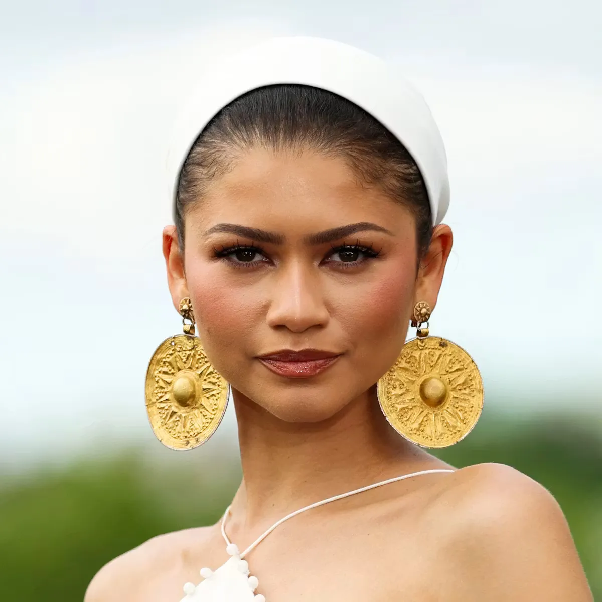 Zendaya attending a photocall for The Odyssey in London Zendaya’s Athena makeup looks Zendaya attending a photocall for The Odyssey in London