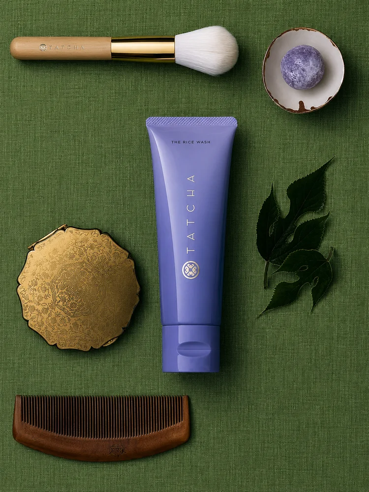 Face Washes for Dry Skin That Respect the Barrier