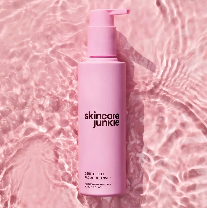 Face Washes for Dry Skin That Respect the Barrier 7