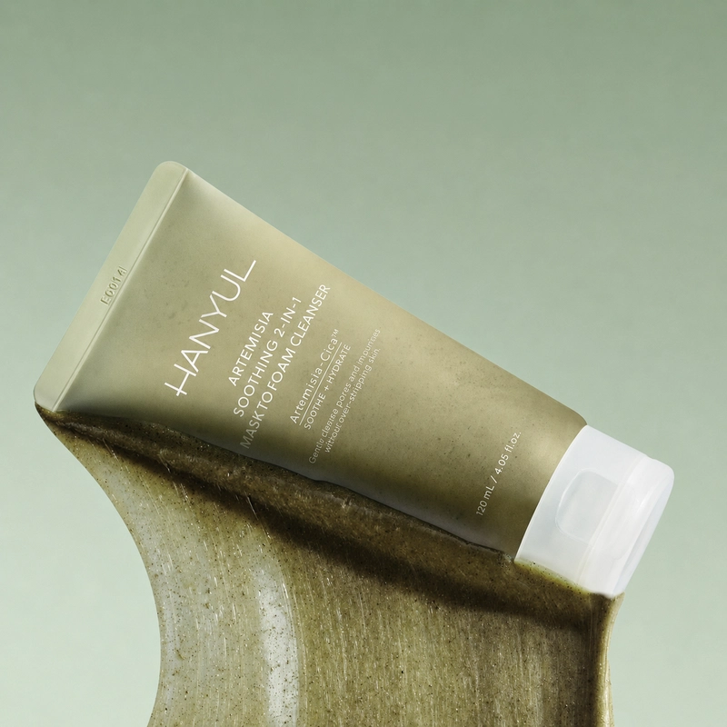 Shine Control Starts With Face Washes for Oily Skin 4