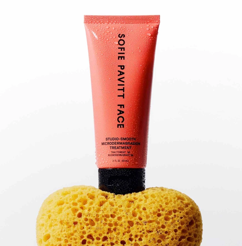 Sofie Pavitt Face Studio-Smooth Microdermabrasion Treatment Scrub Face Scrub Makes Exfoliation Feel Instant Again 2