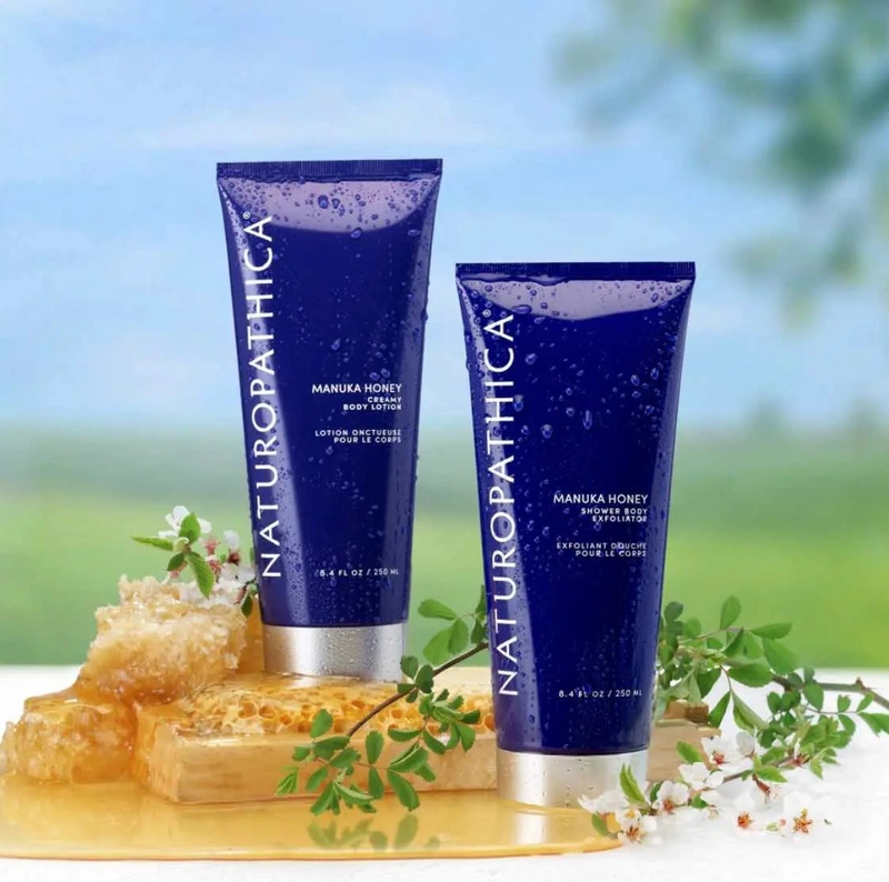 Naturopathica Manuka Honey Shower Body Exfoliator body scrubs for acne-prone skin 0