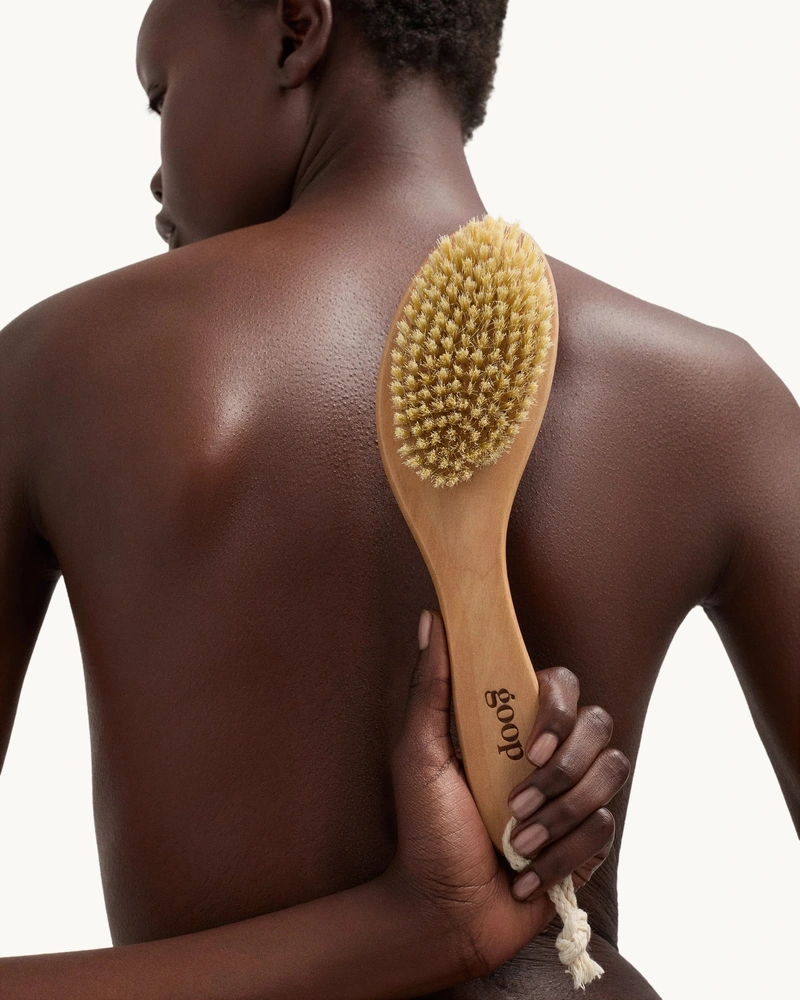 Goop Beauty Ultimate Dry Brush Dermatologists Give Dry Brushing a Reality Check
