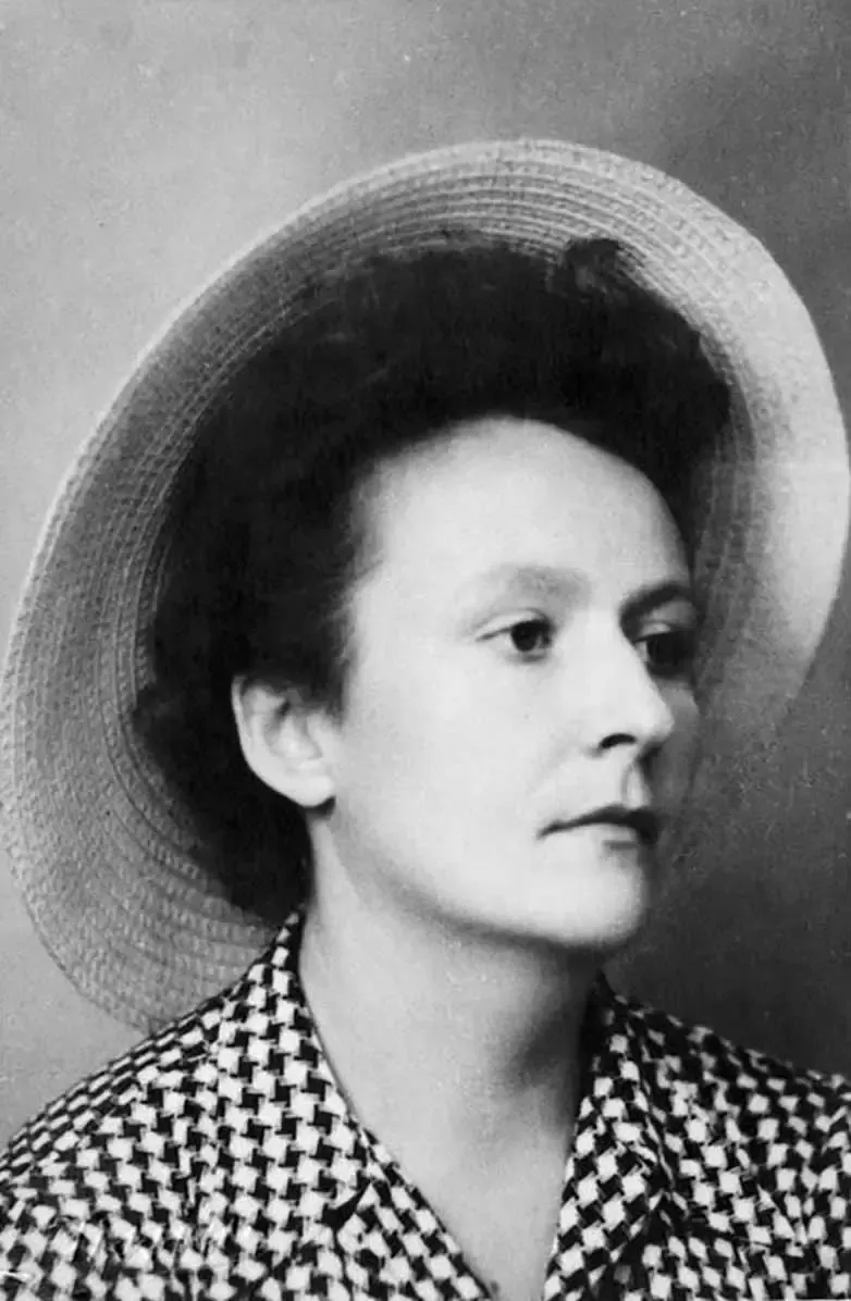 Miss Dior Catherine Dior (1917 - 2008)