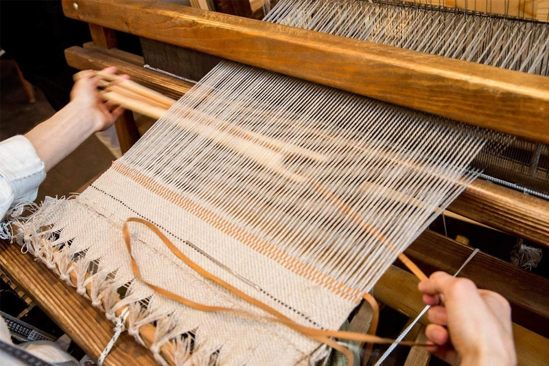 Linen weaving How Is Linen Fabric Made? 5