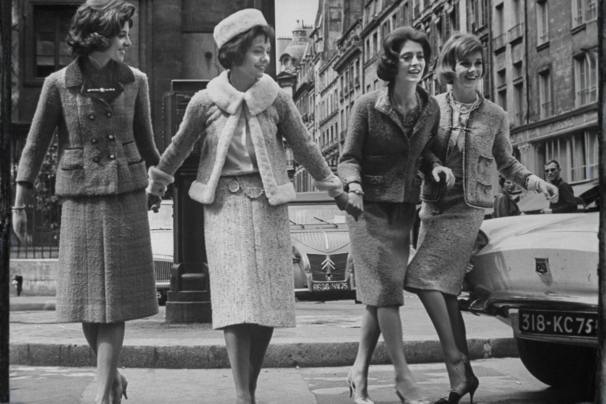 Suits by Gabrielle Chanel, Fall 1961 Collection tweed fabric 6