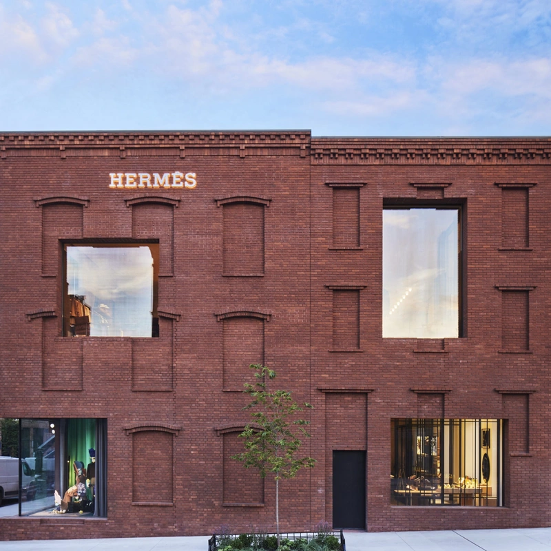 Hermès opened a permanent two-floor Williamsburg boutique at 130 Berry Street on September 19, bringing all 16 of the house’s métiers to Brooklyn. Retail Boom in New York 10