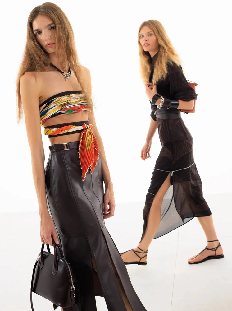 Hermès SS27: Cutting Air Into the Clothes