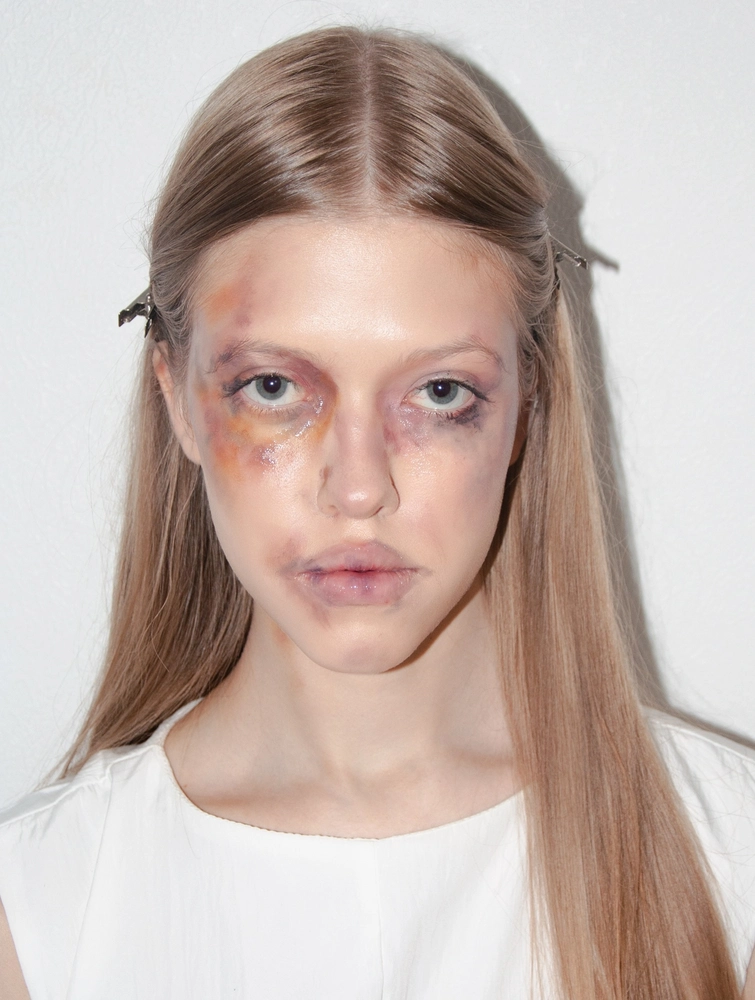 Bruised Makeup Makes Pain Look Cinematic