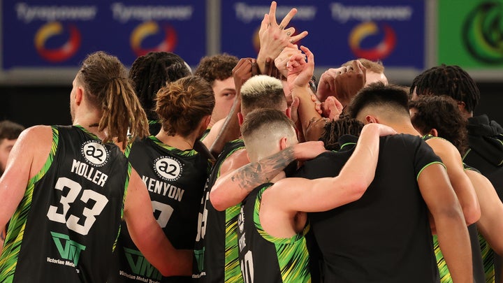 A Fire Pit Thriller (Round 3 vs JackJumpers, NBL24)