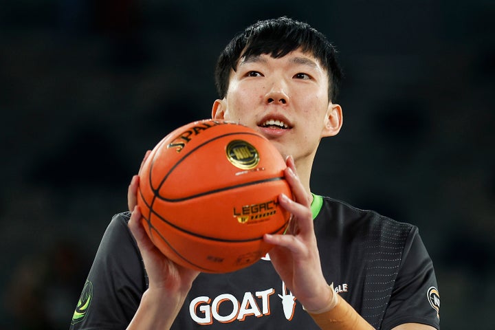 Twitter Reacts to Zhou Qi Return