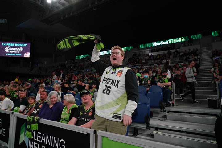 Phoenix to Show Members the Love