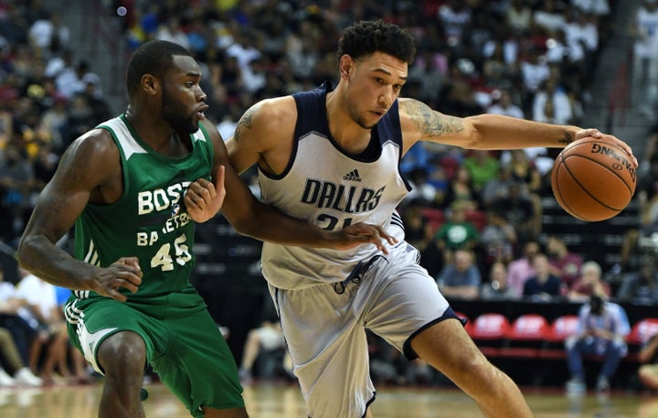 Twitter Reacts to Brandon Ashley Signing