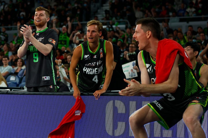 Phoenix Fire Up For First Win