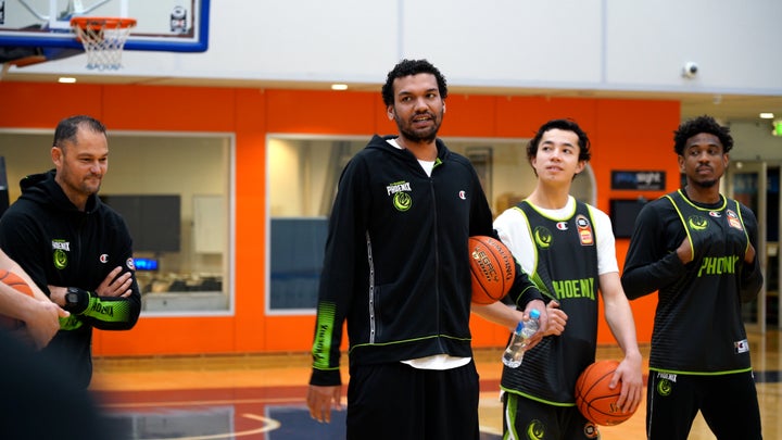 Import Devin Thomas Arrives