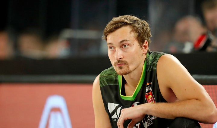 Ryan Broekhoff Extends his Stay in the Heartland