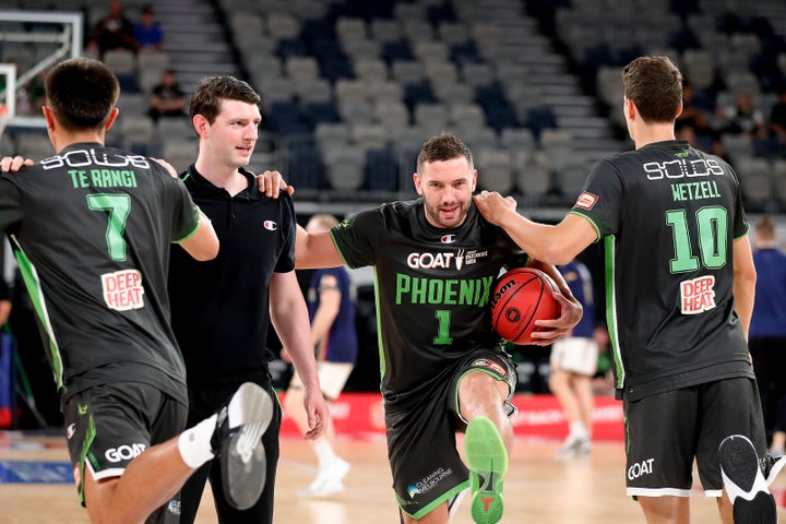 Phoenix Buoyed by Duo's Return