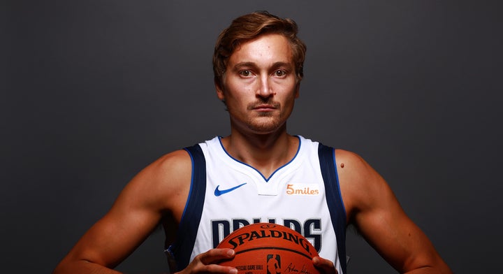 SEM Phoenix Sign Ryan Broekhoff